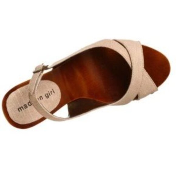 Madden Girl Bennii Sandal in Natural Fabric - Picture 4 of 15